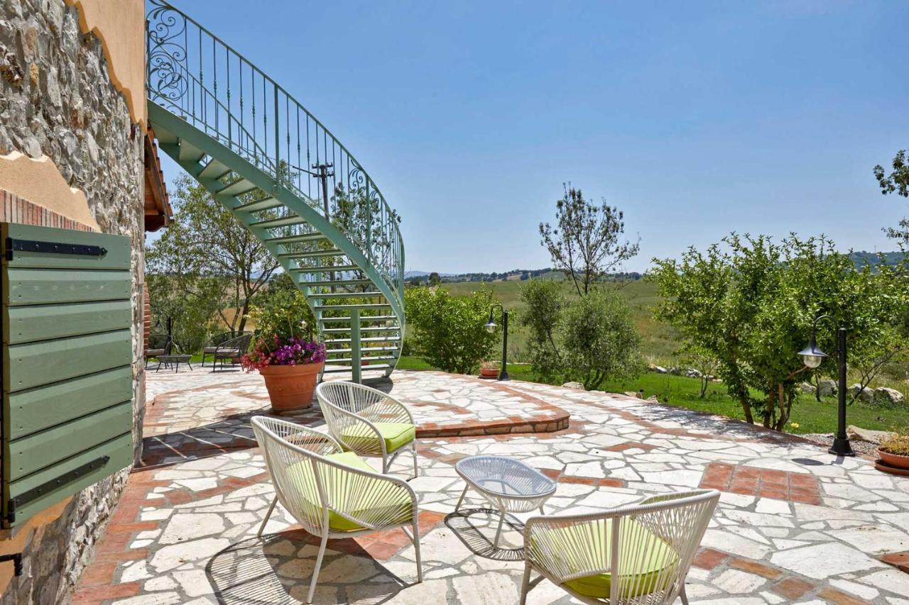 Agriturismo Montecrespini Saturnia Exterior photo